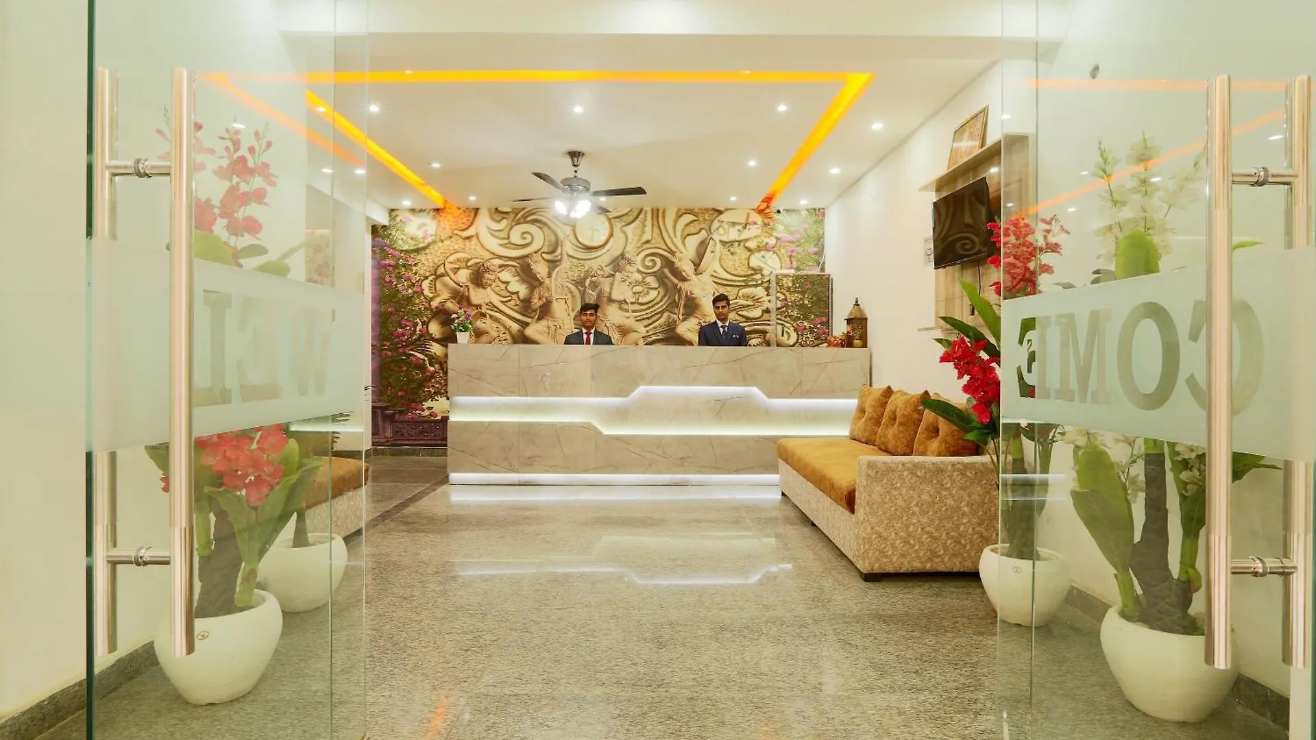 Hotel Roomsity Pride New Delhi
