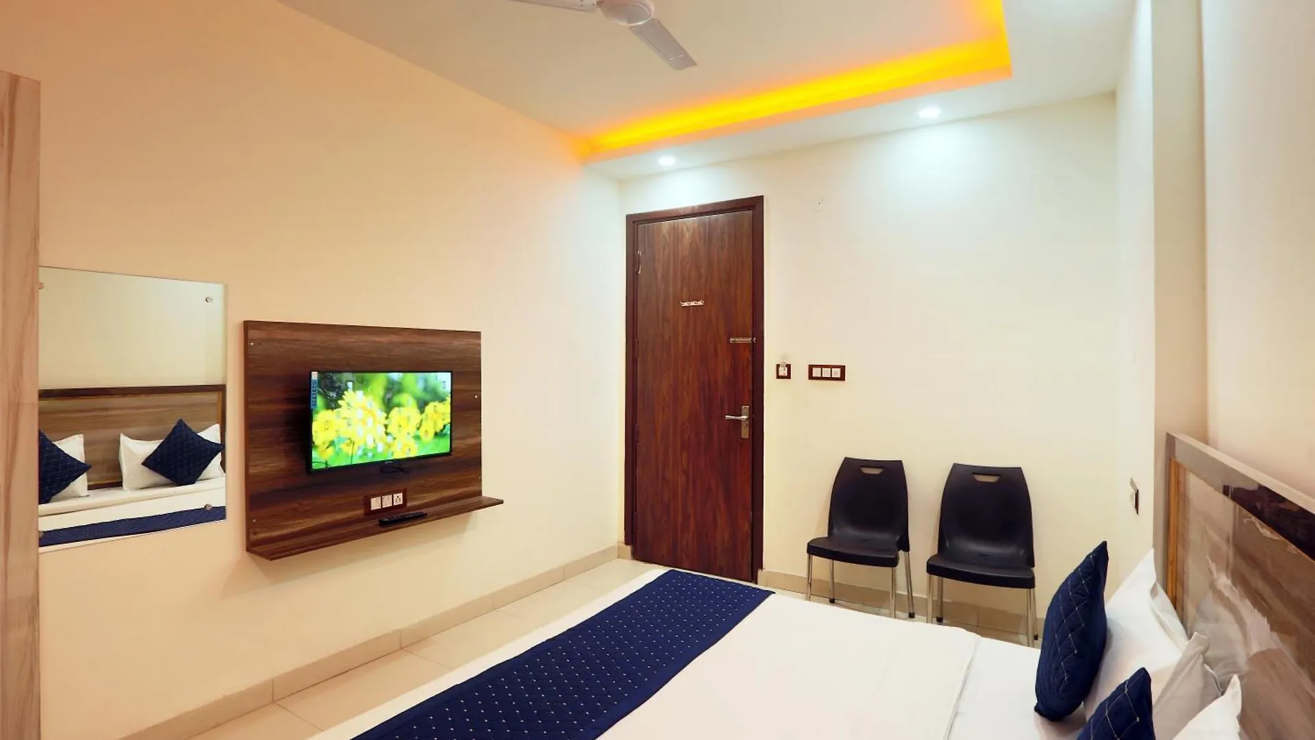 *** Hotel Roomsity Pride New Delhi India