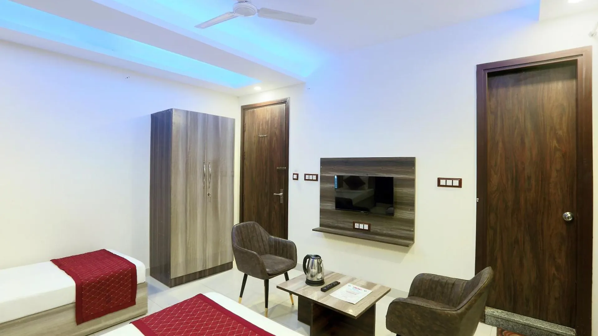 *** Hotel Roomsity Pride New Delhi India